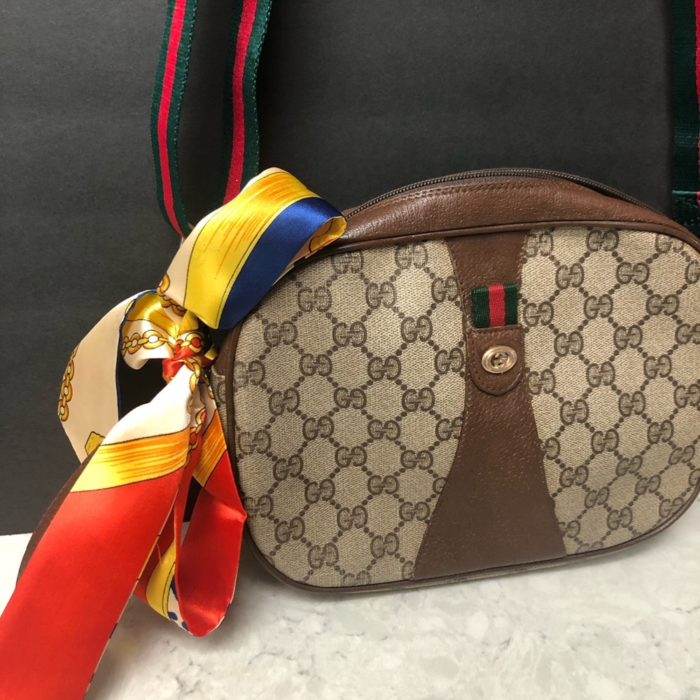 Gucci clutch crossbody bag